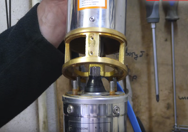  Помпена единица