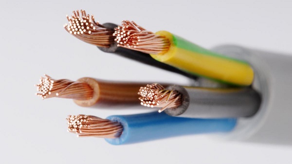  Захранващ кабел