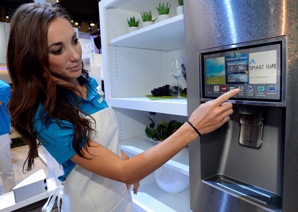  Хладилник с достъп до интернет