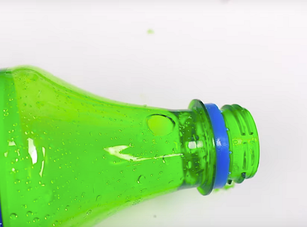  Дупка в капака