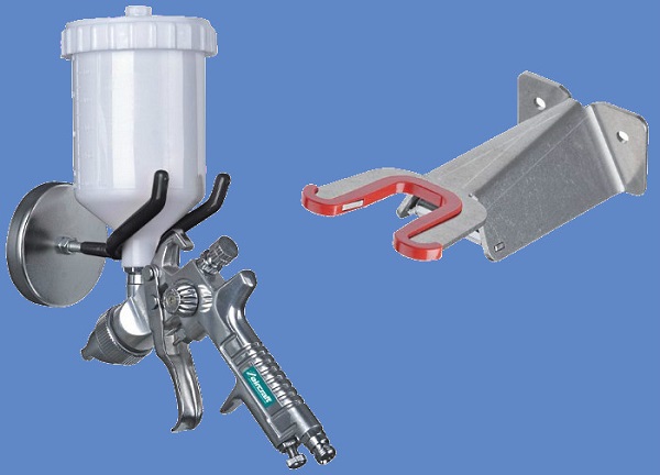  притежател