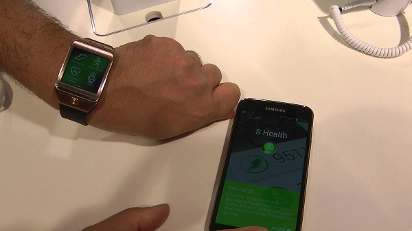  Синхронизиране с телефона