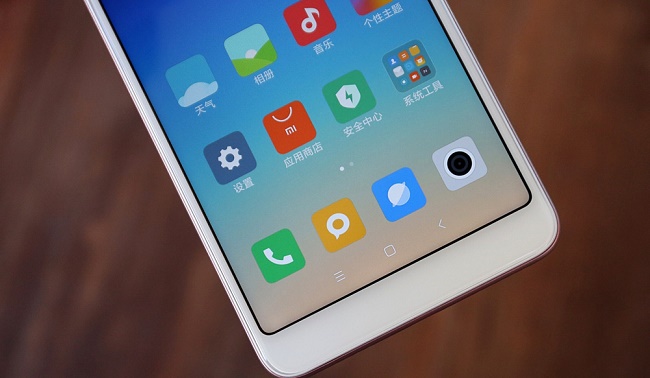  Долната част на телефона