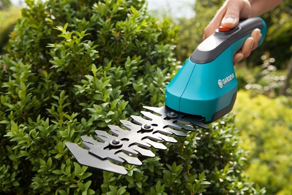 Електрически ножици