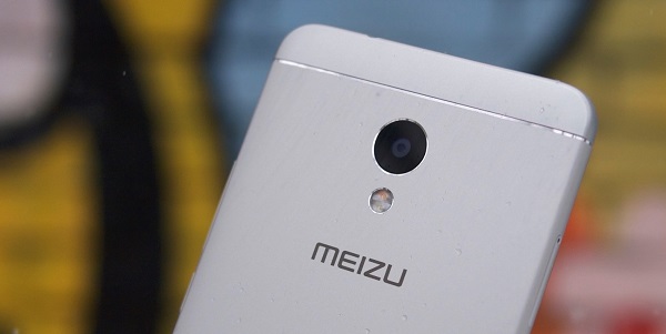  Гърбът на смартфона