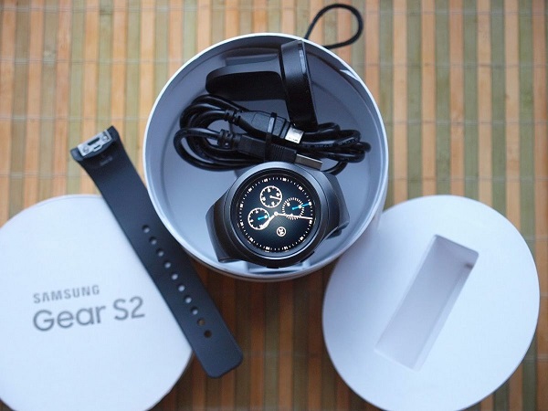  Samsung Gear S2 в пакета