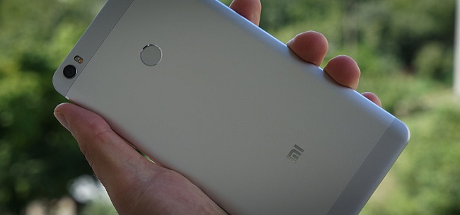  Гърбът на смартфона