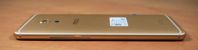  Бутони в края