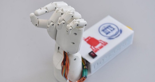  Изкуствена четка