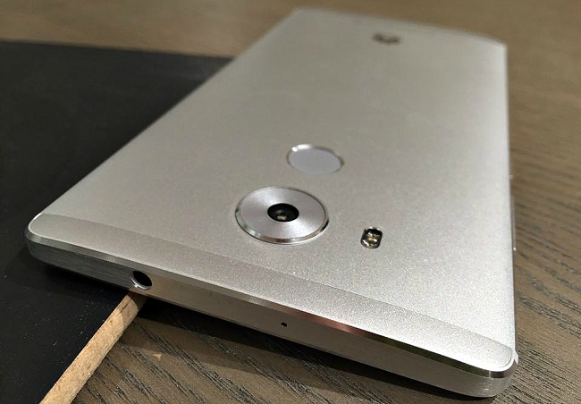  Сензор и камера