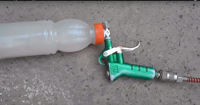 Пластмасова бутилка