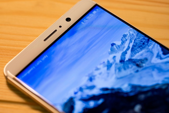  Екран за смартфони