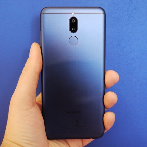  Гърбът на смартфона