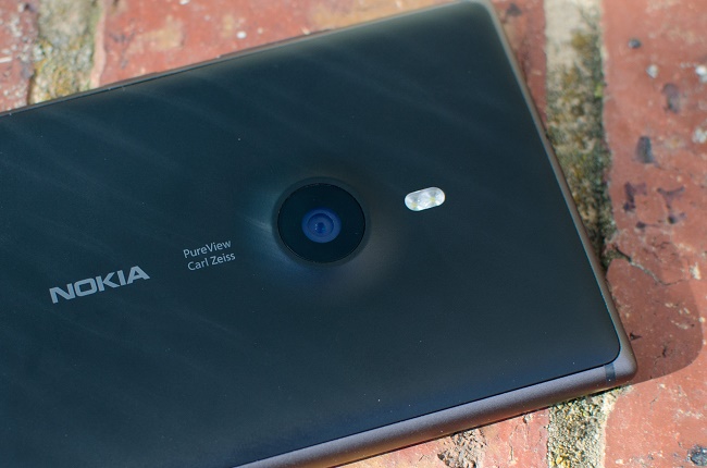  Заден панел