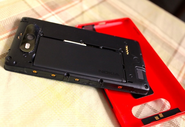 Под капака на смартфона