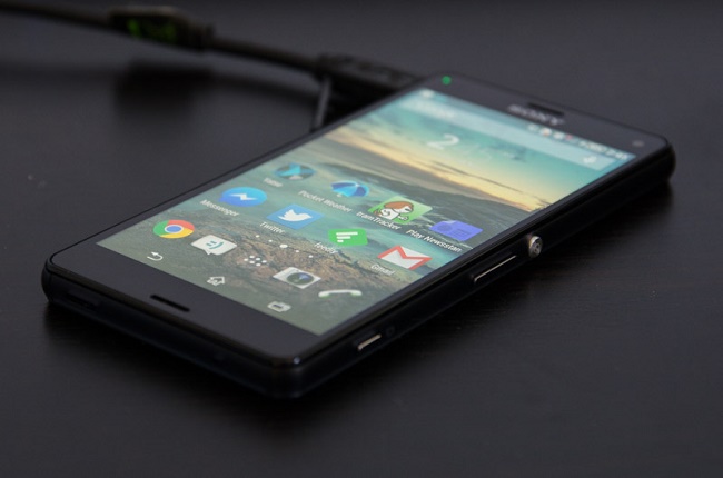  Телефонът се зарежда