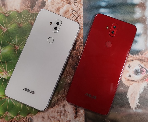  Задната стена на смартфона