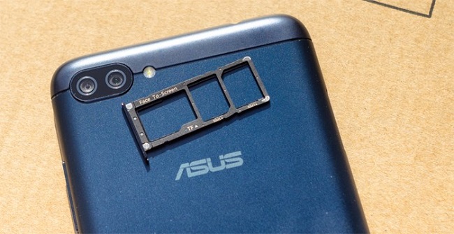  Слот за карти