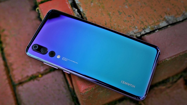  Заден панел