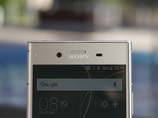  Отгоре на предния панел