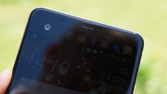  Отгоре на предния панел