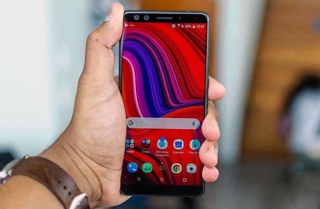  Предната страна на смартфона